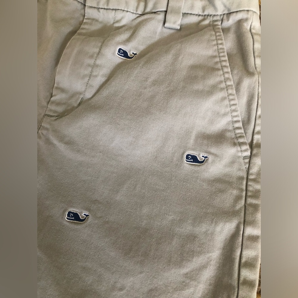 Boys Vineyard Vines Whale Shorts Size 8 - Picture 2 of 4